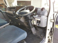 三菱ふそうキャンターアルミバン小型（2t・3t）[写真30]