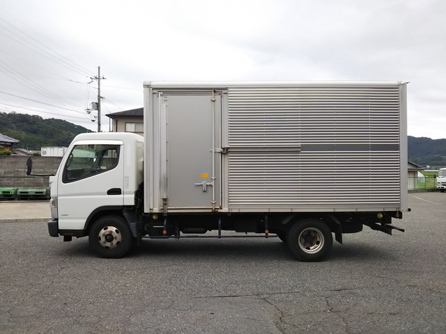 三菱ふそうキャンターアルミバン小型（2t・3t）[写真05]