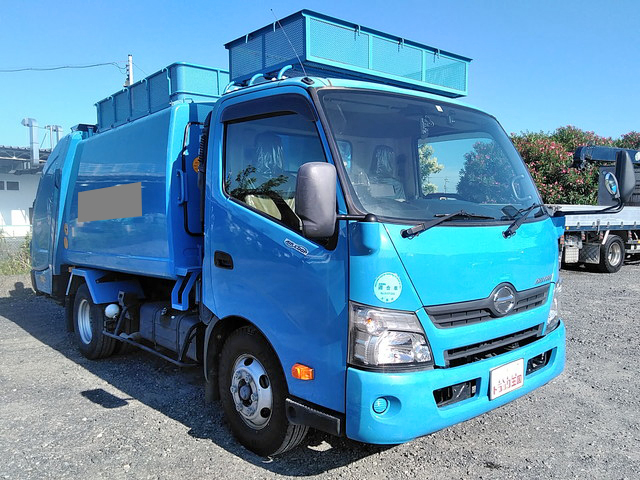 日野デュトロパッカー車（塵芥車）小型（2t・3t）[写真03]