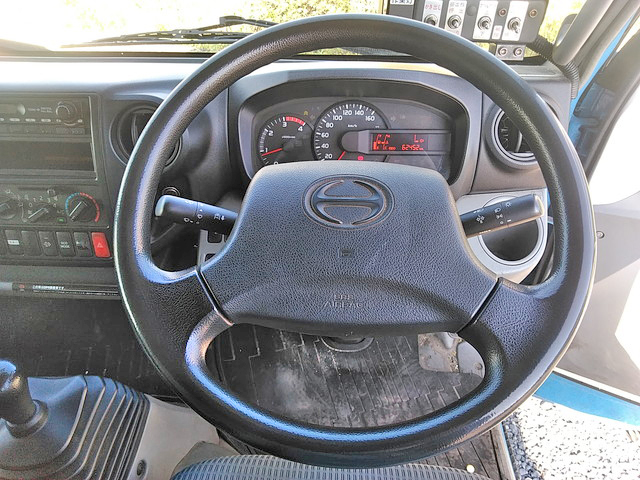 日野デュトロパッカー車（塵芥車）小型（2t・3t）[写真34]