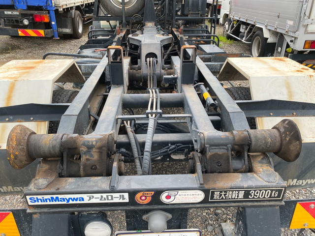 いすゞフォワードアームロール中型（4t）[写真18]