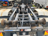 いすゞフォワードアームロール中型（4t）[写真18]