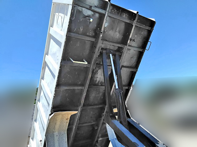 日野レンジャー深ダンプ（土砂禁ダンプ）中型（4t）[写真17]