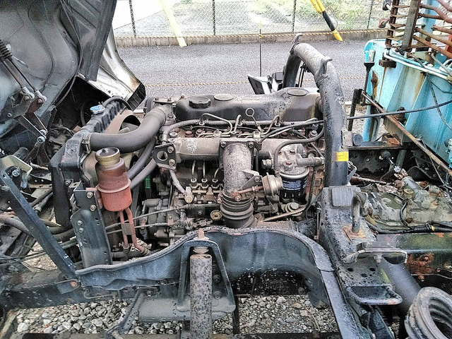 三菱ふそうキャンタークレーン3段小型（2t・3t）[写真16]