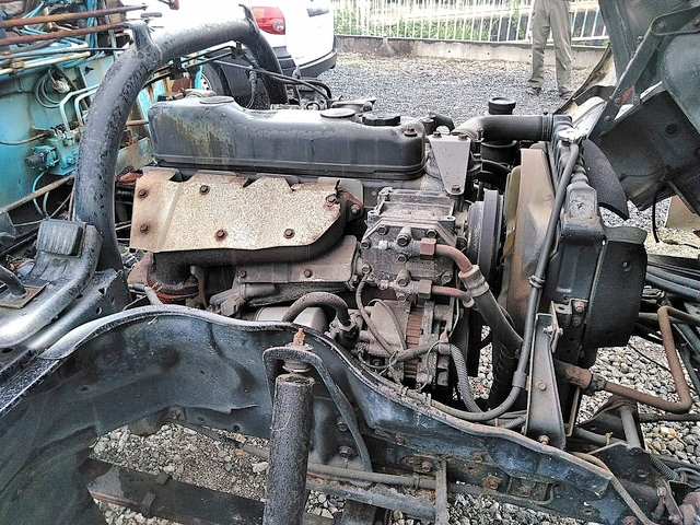 三菱ふそうキャンタークレーン3段小型（2t・3t）[写真17]