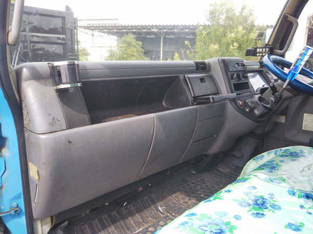 三菱ふそうキャンターパッカー車（塵芥車）小型（2t・3t）[写真32]