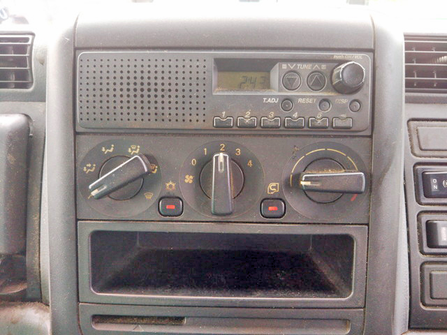 三菱ふそうキャンターパッカー車（塵芥車）小型（2t・3t）[写真37]