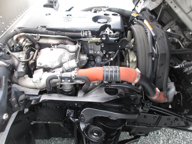 いすゞエルフアルミバン小型（2t・3t）[写真14]