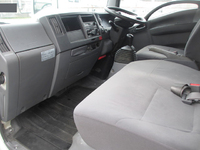 いすゞエルフアルミバン小型（2t・3t）[写真17]