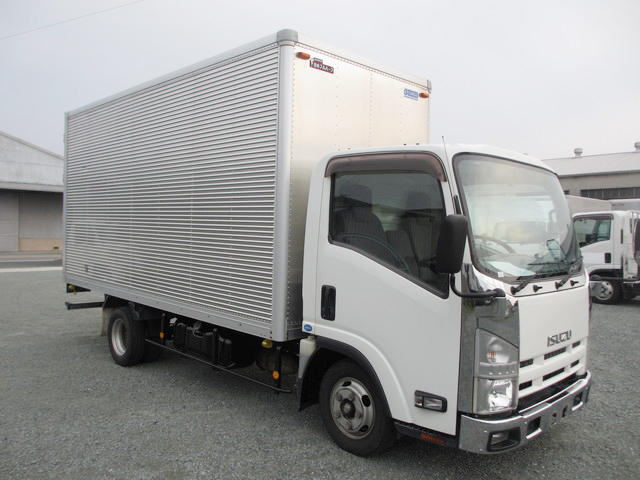 いすゞエルフアルミバン小型（2t・3t）[写真02]