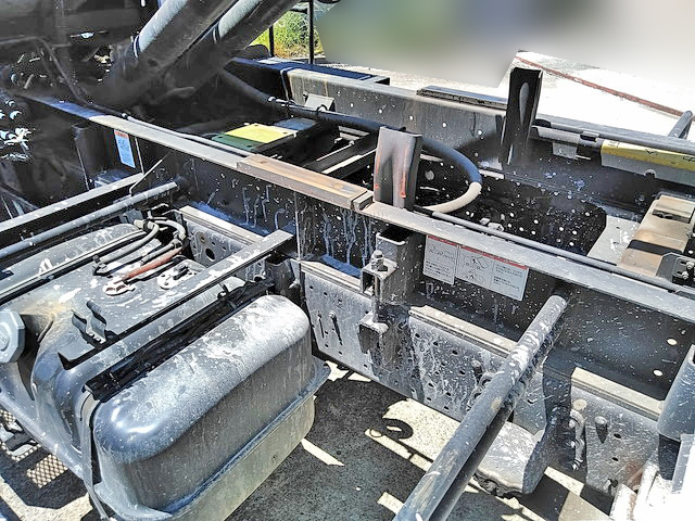 いすゞフォワードコンテナ専用車中型（4t）[写真17]