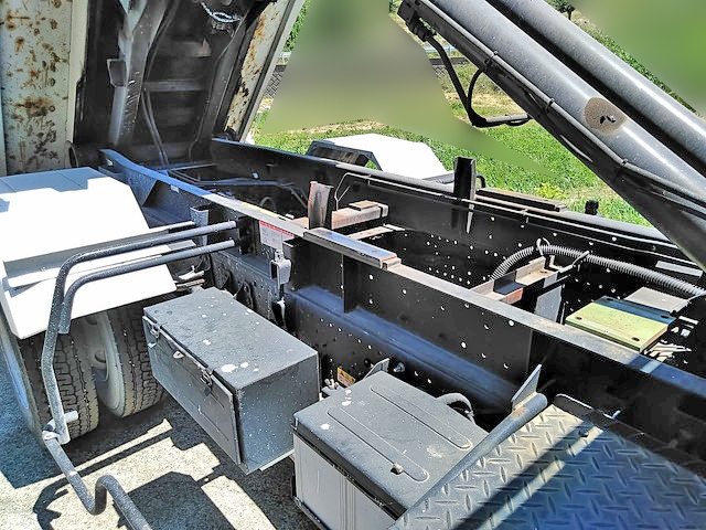 いすゞフォワードコンテナ専用車中型（4t）[写真19]