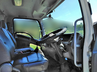 いすゞフォワードコンテナ専用車中型（4t）[写真28]