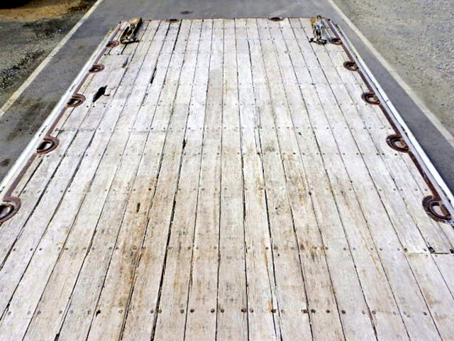 UDトラックスコンドルユニック3段増トン（6t・8t）[写真10]