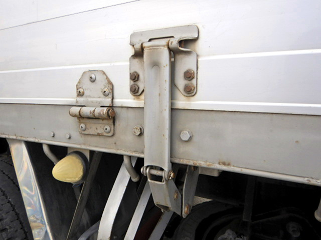 UDトラックスコンドルユニック3段増トン（6t・8t）[写真11]