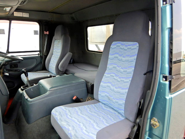 UDトラックスコンドルユニック3段増トン（6t・8t）[写真19]