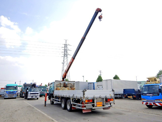 UDトラックスコンドルユニック3段増トン（6t・8t）[写真06]