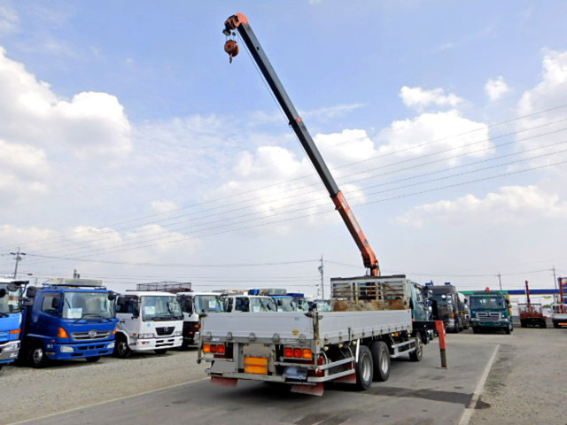 UDトラックスコンドルユニック3段増トン（6t・8t）[写真07]