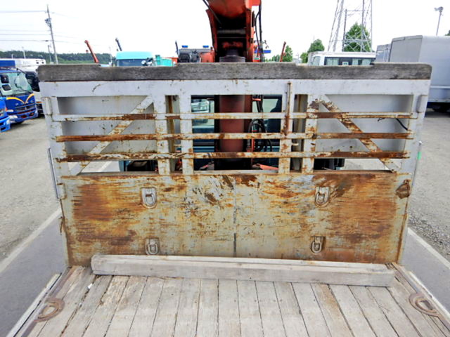 UDトラックスコンドルユニック3段増トン（6t・8t）[写真09]