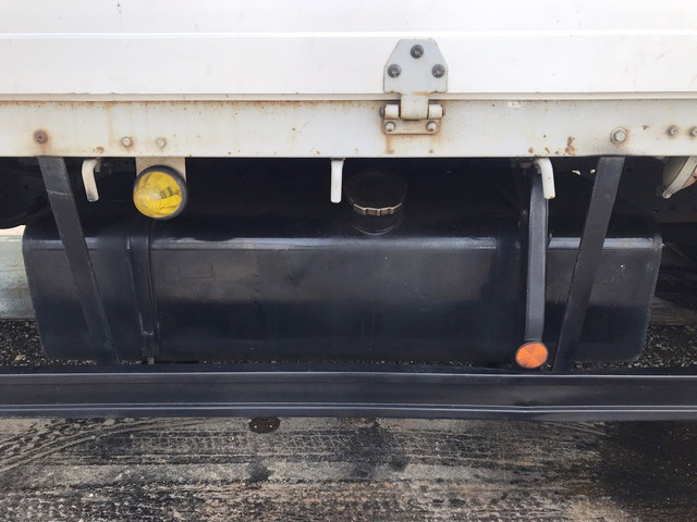 UDトラックスコンドルアルミブロック中型（4t）[写真17]