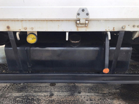 UDトラックスコンドルアルミブロック中型（4t）[写真17]