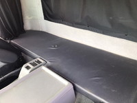 UDトラックスコンドルアルミブロック中型（4t）[写真32]