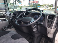 UDトラックスコンドルアルミブロック中型（4t）[写真34]