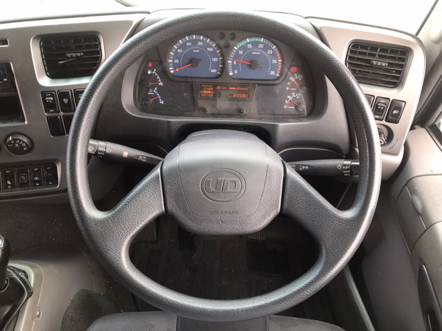 UDトラックスコンドルアルミブロック中型（4t）[写真38]