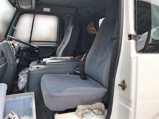 UDトラックスコンドルアルミウイング中型（4t）[写真26]