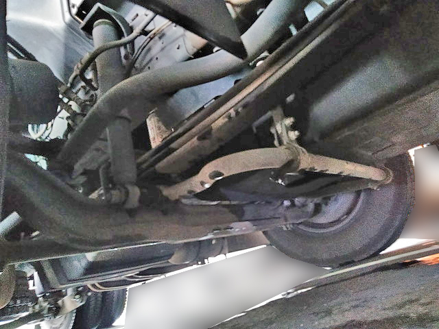 UDトラックスクオントレーラーヘッド（トラクターヘッド）大型（10t）[写真15]