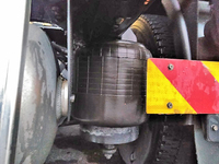 UDトラックスクオントレーラーヘッド（トラクターヘッド）大型（10t）[写真19]