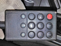 UDトラックスクオントレーラーヘッド（トラクターヘッド）大型（10t）[写真33]