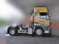 UDトラックスクオントレーラーヘッド（トラクターヘッド）大型（10t）[写真05]