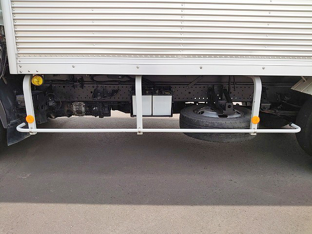 いすゞエルフアルミバン小型（2t・3t）[写真22]