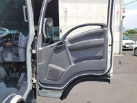 いすゞエルフアルミバン小型（2t・3t）[写真31]