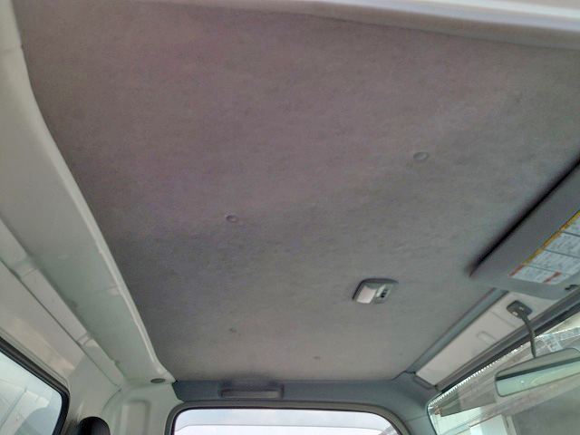 いすゞエルフアルミバン小型（2t・3t）[写真35]