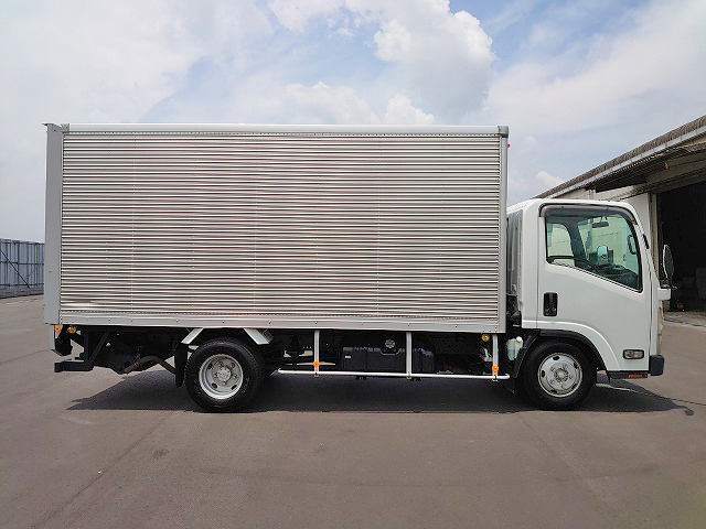 いすゞエルフアルミバン小型（2t・3t）[写真05]