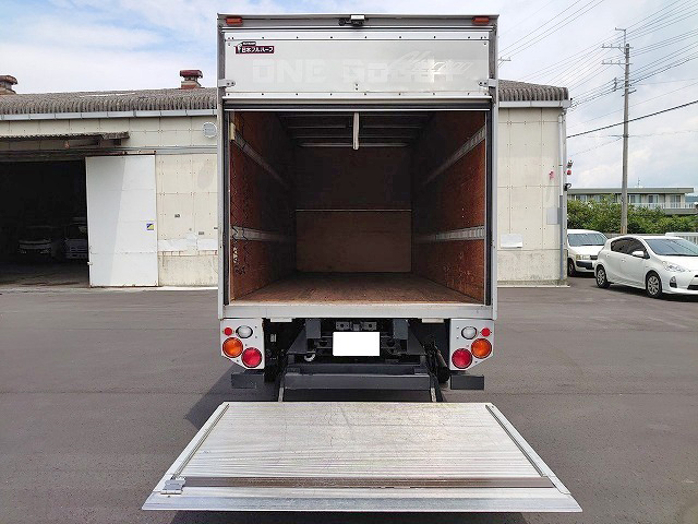 いすゞエルフアルミバン小型（2t・3t）[写真08]