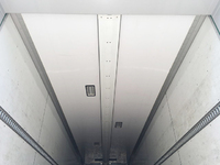 日野プロフィア冷蔵冷凍ウイング大型（10t）[写真13]