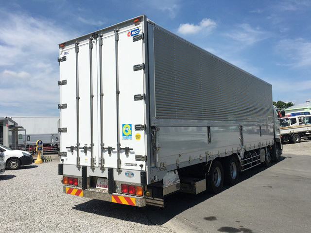 日野プロフィア冷蔵冷凍ウイング大型（10t）[写真02]