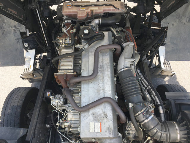 日野プロフィア冷蔵冷凍ウイング大型（10t）[写真22]