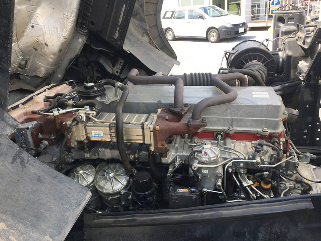 日野プロフィア冷蔵冷凍ウイング大型（10t）[写真23]