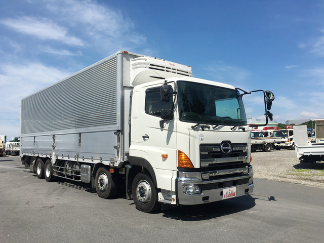 日野プロフィア冷蔵冷凍ウイング大型（10t）[写真03]