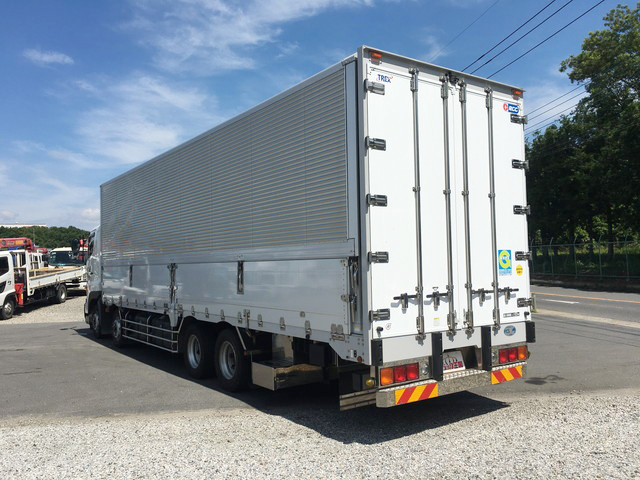 日野プロフィア冷蔵冷凍ウイング大型（10t）[写真04]