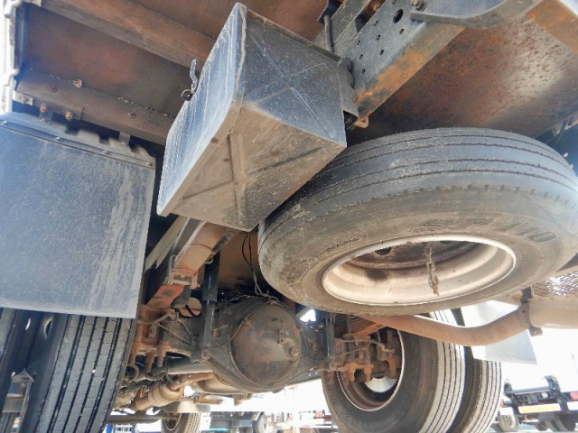 三菱ふそうキャンターユニック3段小型（2t・3t）[写真17]