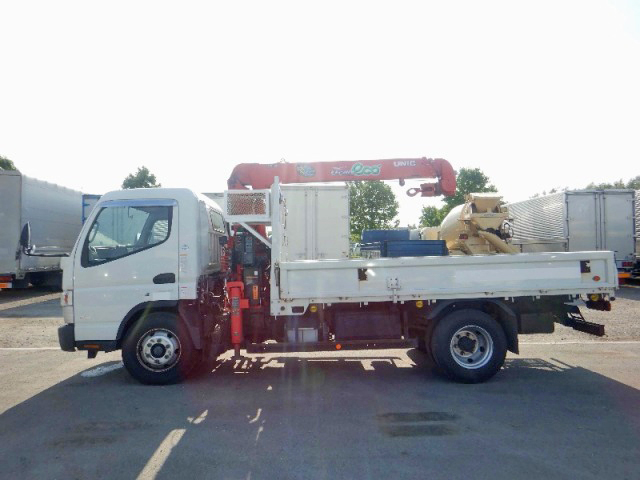 三菱ふそうキャンターユニック3段小型（2t・3t）[写真04]