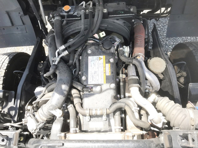 いすゞフォワードパネルバン中型（4t）[写真25]