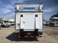 いすゞフォワードパネルバン中型（4t）[写真09]