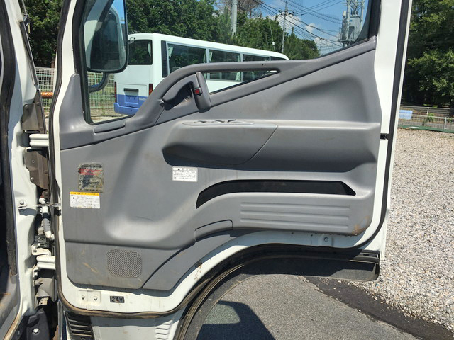 三菱ふそうキャンターユニック5段小型（2t・3t）[写真30]