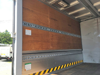 UDトラックスコンドルアルミウイング小型（2t・3t）[写真13]